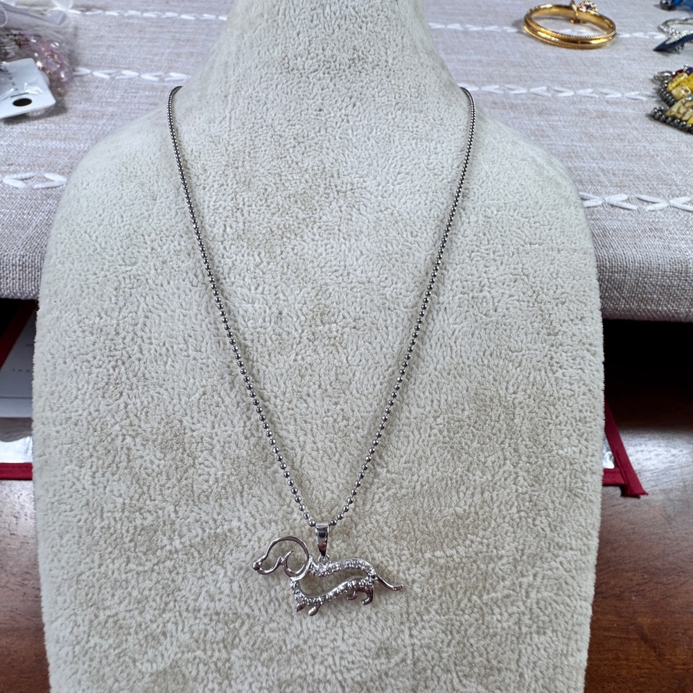 925 Diamond Silver Dachshund Pendant Necklace - Picture 2 of 9